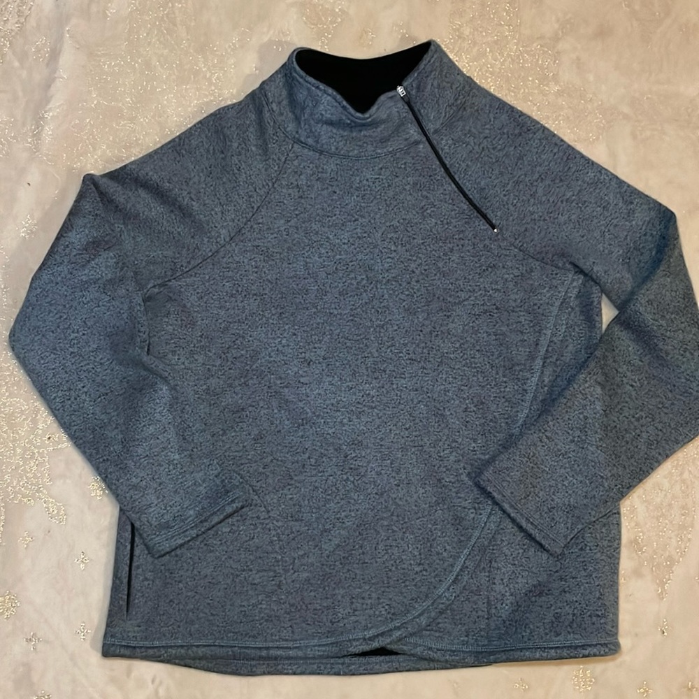 Aventura Women’s Harlow Zip Neck Fleece Lined Sweatshirt. Size medium